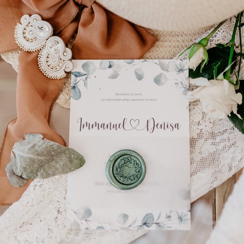 Kdy rozeslat svatební oznámení – boho svatební oznámení Eucalyptus