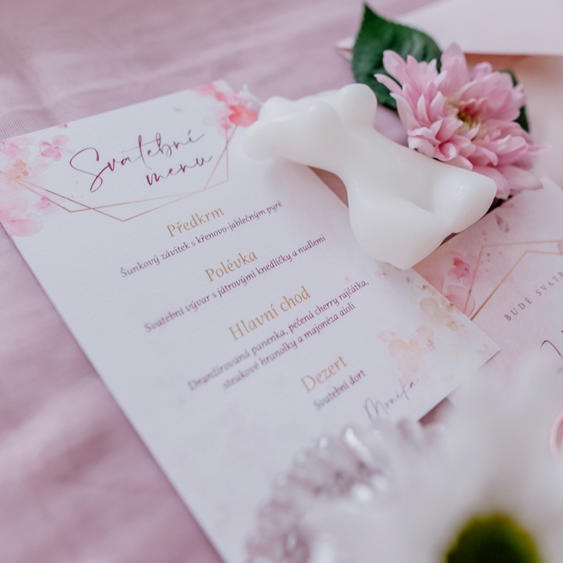 Svatební menu 260 v detailu pro kontrolu textu a provedení